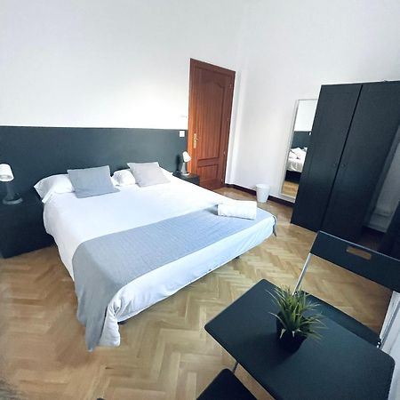 Ibiza Habitaciones Madrid Exterior foto