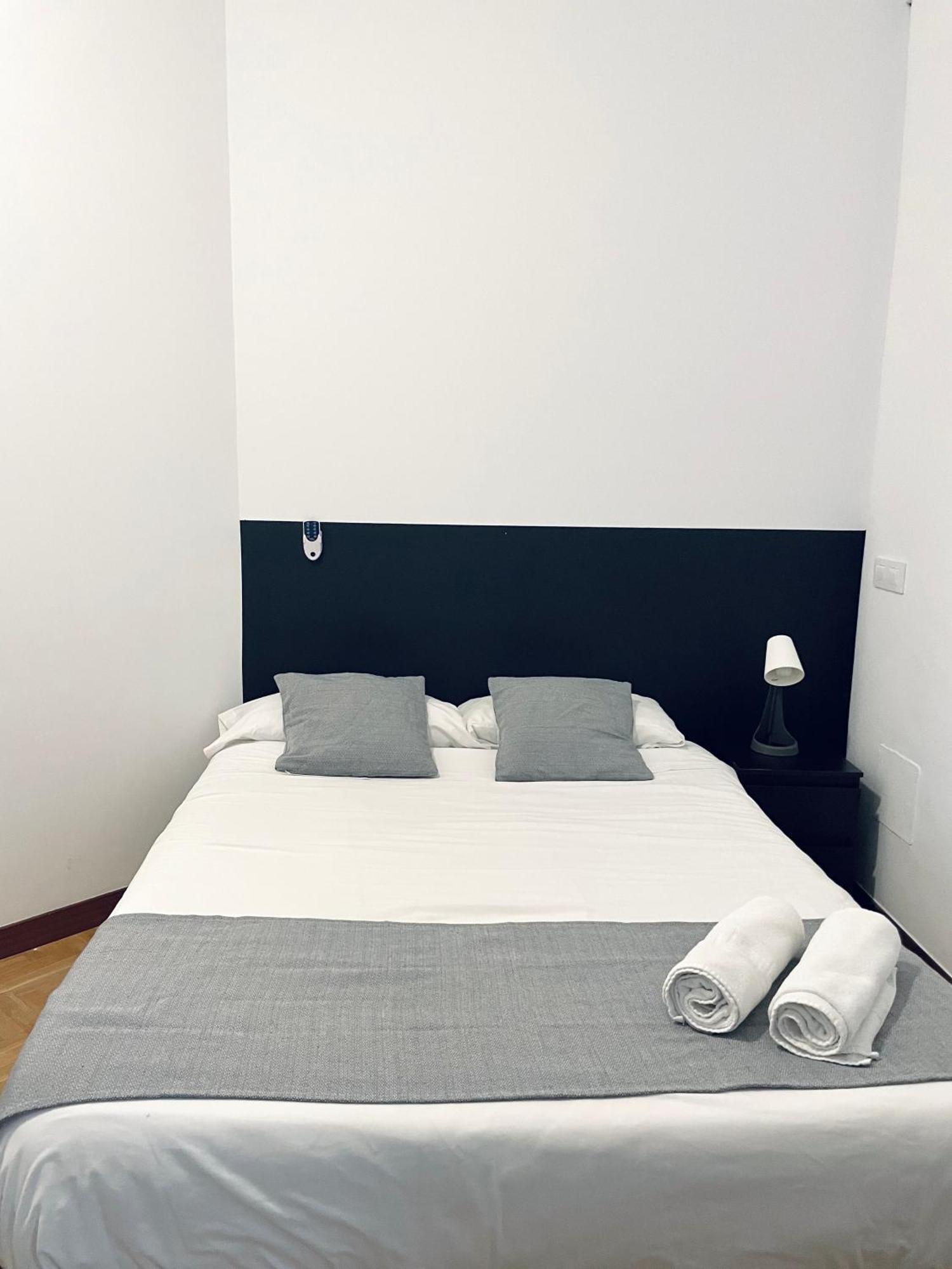 Ibiza Habitaciones Madrid Exterior foto