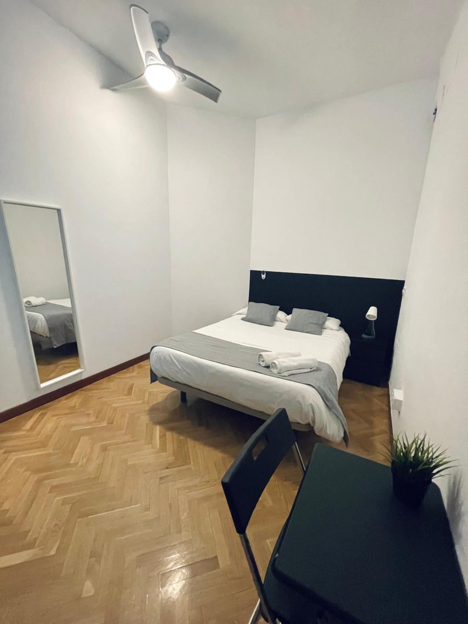 Ibiza Habitaciones Madrid Exterior foto